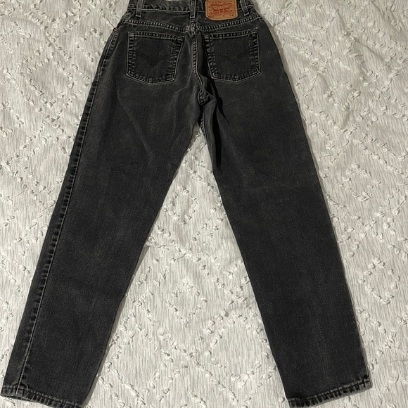Vintage Levi’s 550 Jeans - Picture 2 of 3